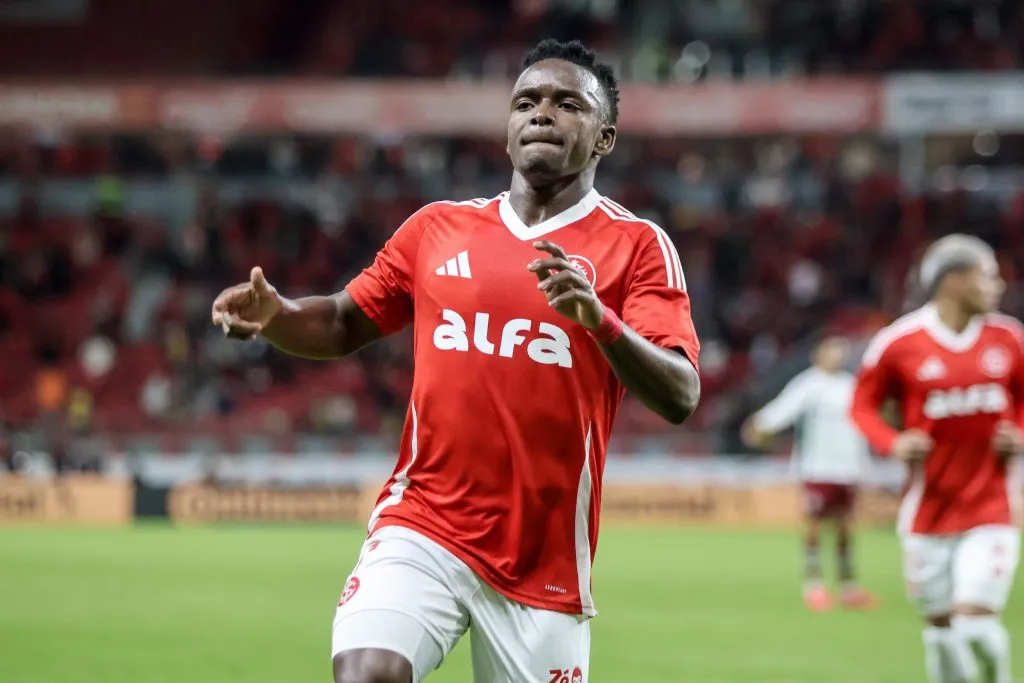 Johan Carbonero vem buscando conquistar seu espaço na equipe – Foto: Lucas Gabriel Cardoso/AGIF