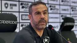 Artur Jorge dirigiu o Botafogo nos títulos da Libertadores e do Brasileirão Betano de 2024 (Divulgação/X @Botafogo)