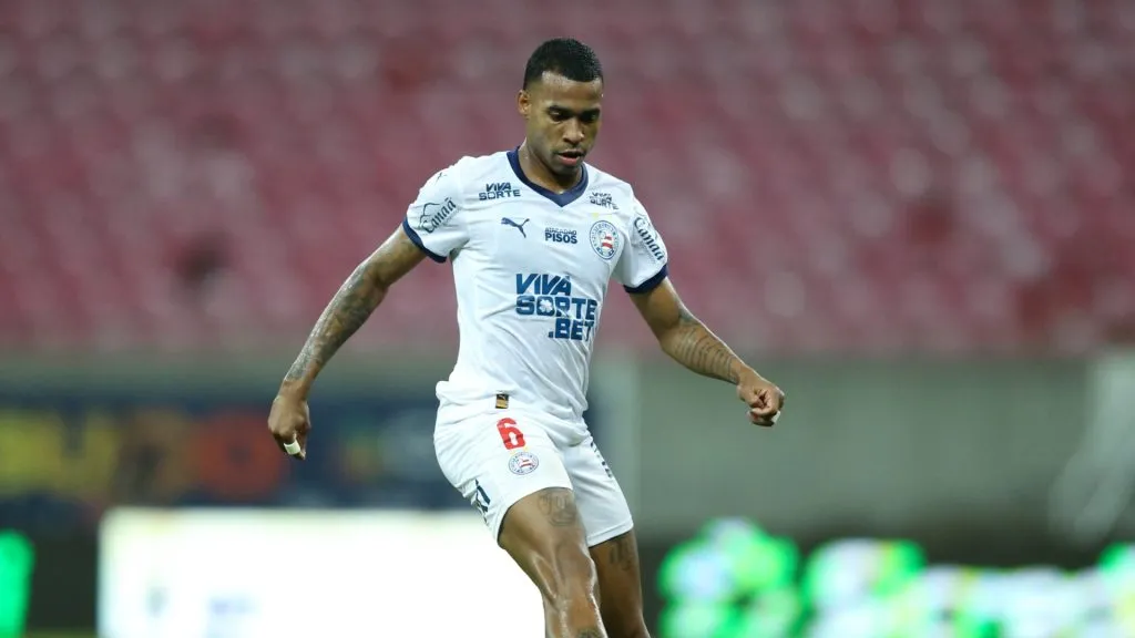 – Jean Lucas jogador do Bahia durante a partida contra o Retrô na Arena de Pernambuco, pela Copa do Brasil 2025. Foto: Marlon Costa/AGIF