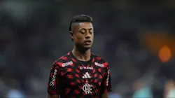 Bruno Henrique jogador do Flamengo durante aquecimento antes da partida contra o Cruzeiro no estadio Mineirao pelo campeonato Brasileiro A 2025. Foto: Gilson Lobo/AGIF