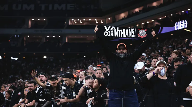 SP - SAO PAULO - 31/08/2025 - BRASILEIRO A 2025, CORINTHIANS X PALMEIRAS - Torcida do Corinthians durante partida contra Palmeiras no estadio Arena Corinthians pelo campeonato Brasileiro A 2025. Foto: Ettore Chiereguini/AGIF