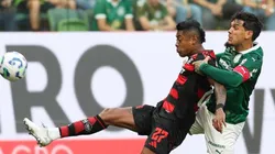 Palmeiras soma apenas uma vitória em seis jogos diante dos principais concorrentes e precisa reagir para seguir vivo na briga pelo título - Foto: César Greco/Ag. Palmeiras