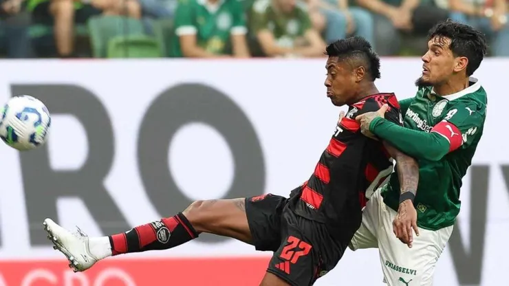 Palmeiras soma apenas uma vitória em seis jogos diante dos principais concorrentes e precisa reagir para seguir vivo na briga pelo título - Foto: César Greco/Ag. Palmeiras