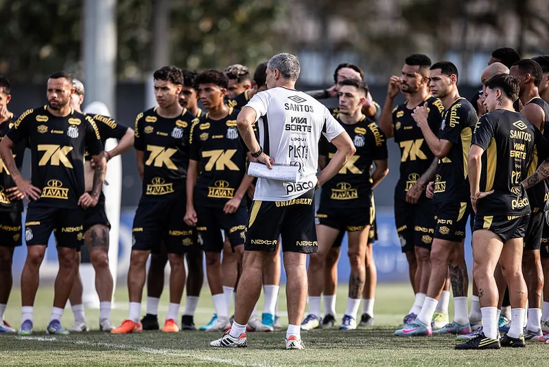 Elenco do Santos treinou em dois períodos nesta quinta-feira. Foto: Raul Baretta/Santos FC