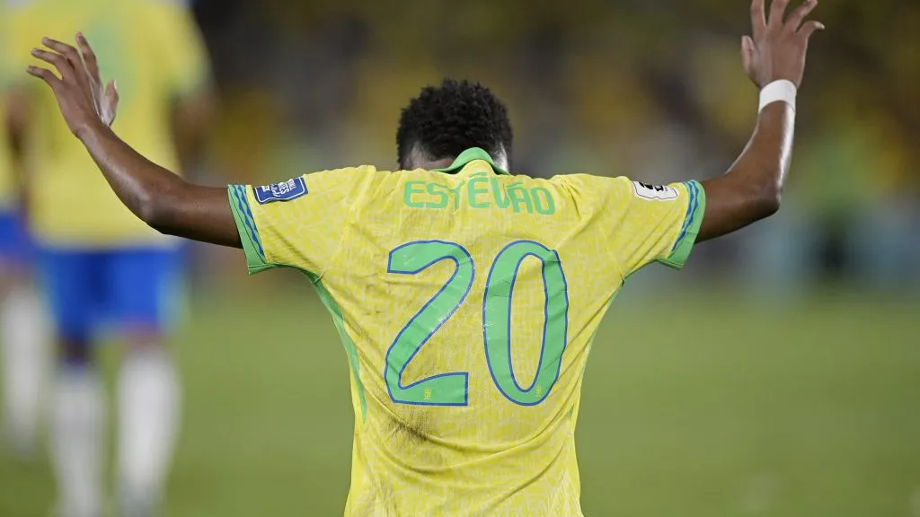 Estêvão comemorando gol. Foto: Alexandre Loureiro/AGIF