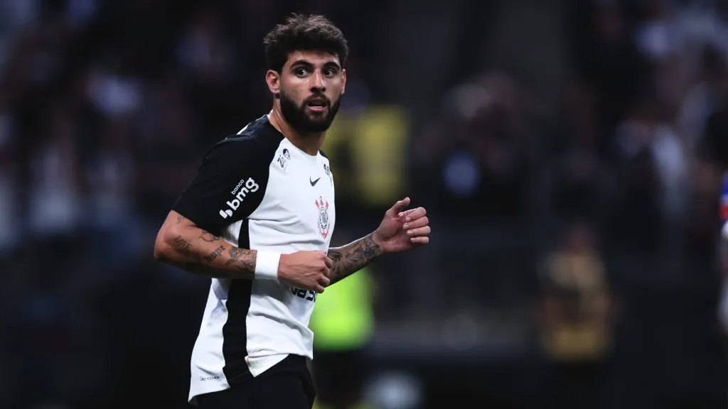 Yuri Alberto retornou antes do previsto aos gramados – Foto: Ettore Chiereguini/AGIF