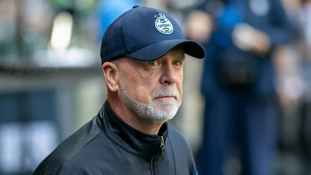 Mano falou sobre preparação no Grêmio e a chegada de Arthur  – Foto: Fernando Moreno/AGIF