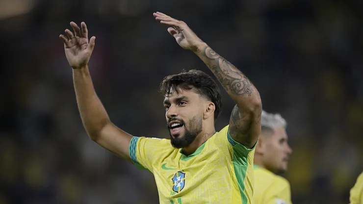 Paquetá em partida pela seleção