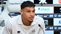 Victor durante a apresentação no Santástico. Foto: Jota Erre/AGIF