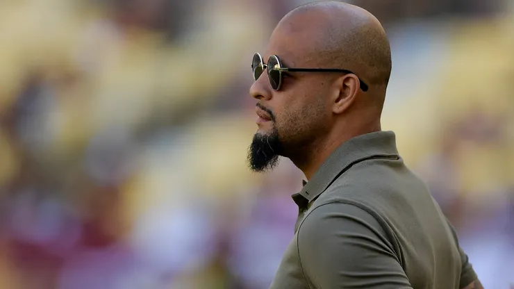 Felipe Melo, ex-jogador e atualmente comentarista. Foto: Thiago Ribeiro/AGIF.