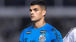 Gabriel Brazão é uma das principais peças do Santos - Foto: Abner Dourado/AGIF