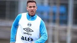 Arthur em período de treinos pelo Grêmio. Foto: Lucas Uebel/Grêmio FBPA
