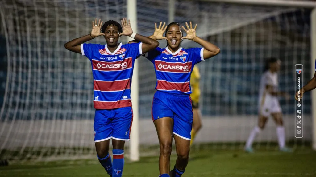 Time feminino do Fortaleza em campo