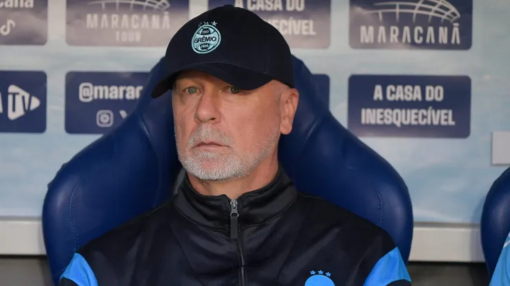 Mano Menezes tecnico do Gremio durante partida contra o Flamengo no estadio Maracana pelo campeonato Brasileiro A 2025. Foto: Thiago Ribeiro/AGIF