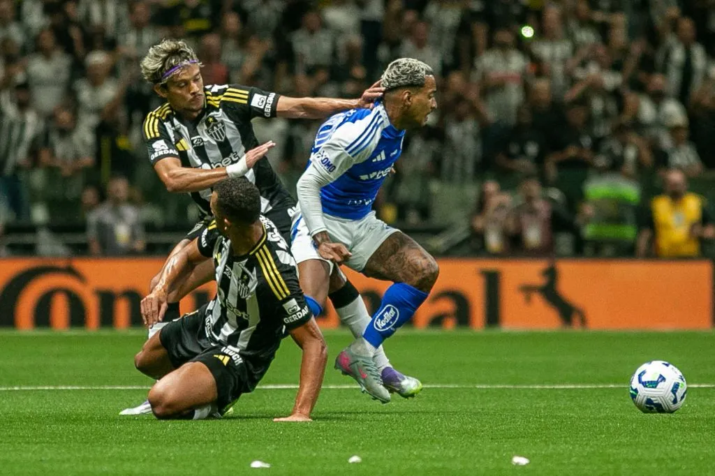 Matheus Pereira jogador do Atletico-MG durante partida contra o Cruzeiro no estadio Arena MRV pelo campeonato Copa Do Brasil 2025 – Foto: Fernando Moreno/AGIF