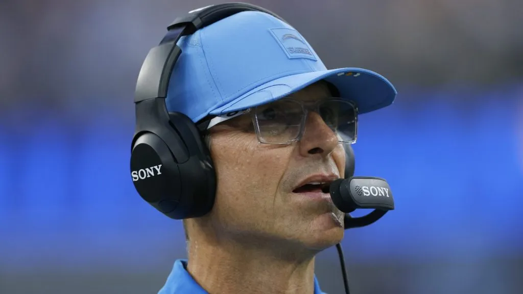 Jim Harbaugh, técnico do LA Chargers