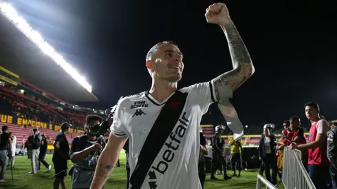 PE - RECIFE - 31/08/2025 - BRASILEIRO A 2025, SPORT X VASCO - Vegetti jogador do Vasco comemora a vitoria apos partida contra o Sport pelo campeonato Brasileiro A 2025. Foto: Marlon Costa/AGIF