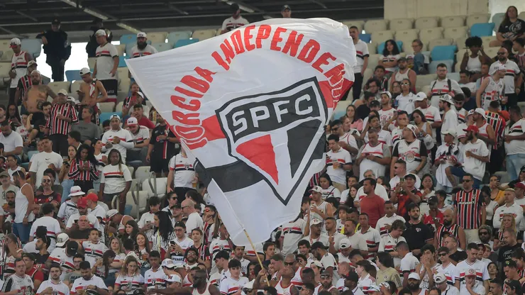RJ - RIO DE JANEIRO - 12/07/2025 - BRASILEIRO A 2025, FLAMENGO X SAO PAULO - Torcida do Sao Paulo durante partida contra Flamengo no estadio Maracana pelo campeonato Brasileiro A 2025. Foto: Thiago Ribeiro/AGIF