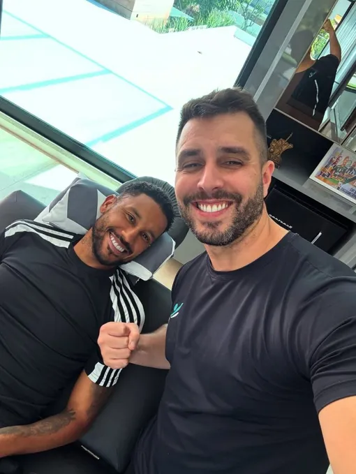 Foto: Reproduçao redes sociais/@renatonvalenca