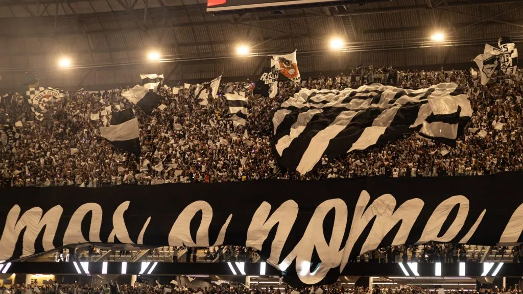 Torcedores do Galo querem a vaga na Copa do Brasil. Foto: Mateus Dutra/AGIF.