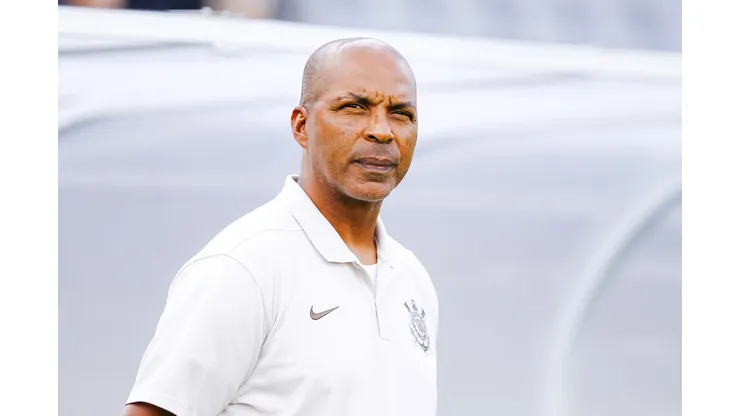 Orlando Ribeiro denuncia crise na base do Corinthians e comenta demissão: "injusta e precipitada". Foto: Marco Miatelo/AGIF