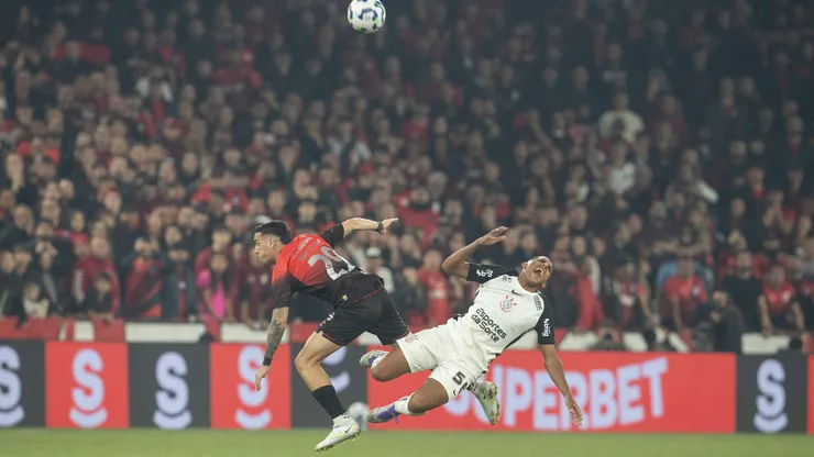 Corinthians e Athletico-PR medirão forças mais uma vez. Foto: Hedeson Alves/AGIF.