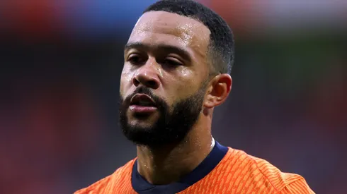 Depay marcou duas vitórias e bateu recorde de Van Persie com a camisa da seleção holandesa.