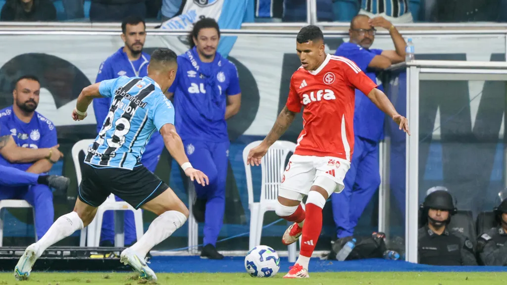 Aguirre e Marlon em Grêmio x Internacional
