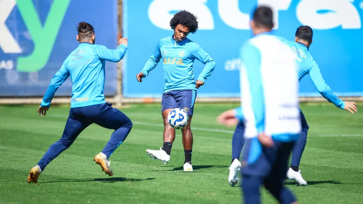Willian já participa nos treinamentos do Grêmio.