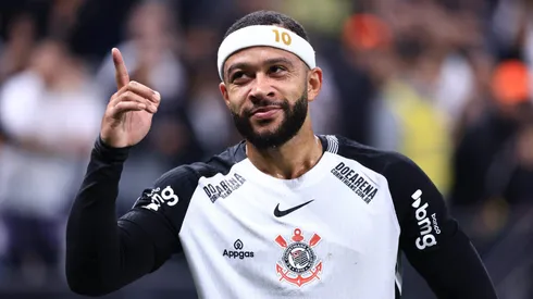 Memphis Depay escolhe ficar no Corinthians. Foto: Marcello Zambrana/AGIF.