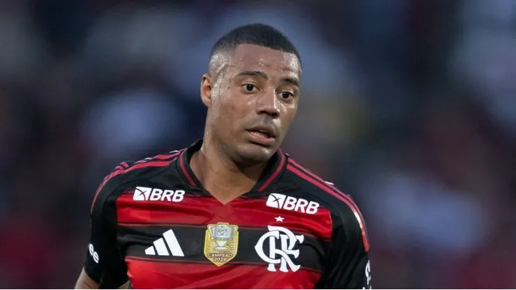 RJ - RIO DE JANEIRO - 31/08/2025 - BRASILEIRO A 2025, FLAMENGO X GREMIO - De La Cruz jogador do Flamengo durante partida contra o Gremio no estadio Maracana pelo campeonato Brasileiro A 2025.