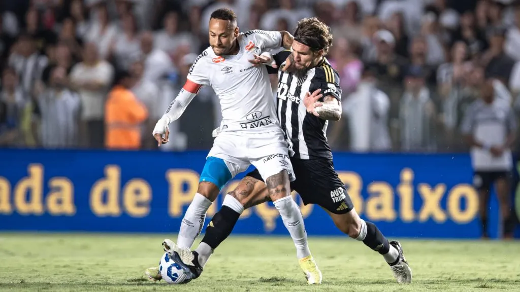 Atlético-MG x Santos se enfrentam pelo Campeonato Brasileiro A 2025. Foto: Abner Dourado/AGIF