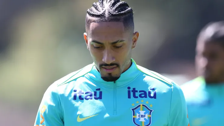Raphinha em treino da Seleção Brasileira na Granja Comary
