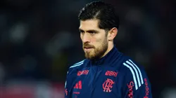 Diretoria do Flamengo busca renovar com Rossi