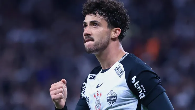 Gustavo Henrique estendeu permanência no Corinthians