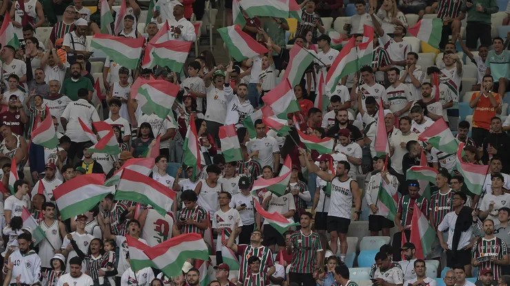 Torcida do Fluminense no Maracanã contra o Fortaleza - Foto: Thiago Ribeiro/AGIF