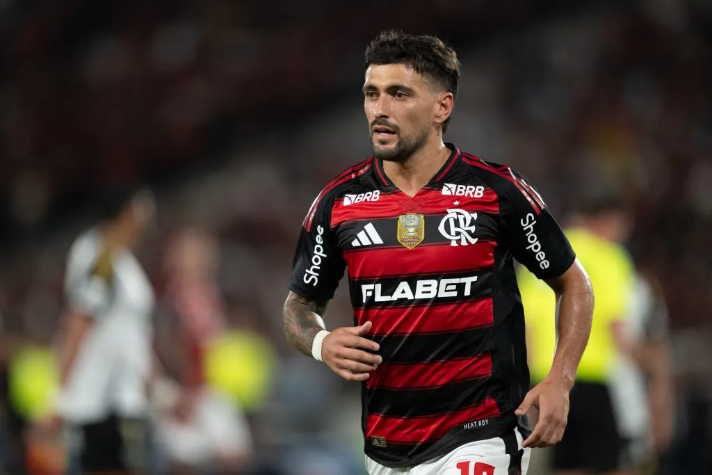 Arrascaeta vive uma das melhores temporadas pelo Flamengo.  Foto: Jorge Rodrigues/AGIF