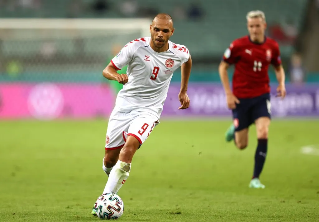 Martin Braithwaite da Dinamarca disputando a UEFA Euro 2020 – (Photo by Naomi Baker/Getty Images)