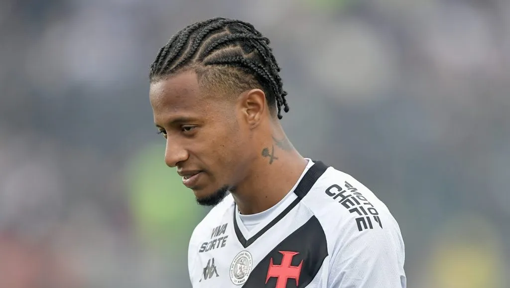 Foto: Thiago Ribeiro/AGIF – Tchê Tchê, Paulinho e Paulo Henrique devem reforçar o Vascão no jogo decisivo pela Copa Betano do Brasil.