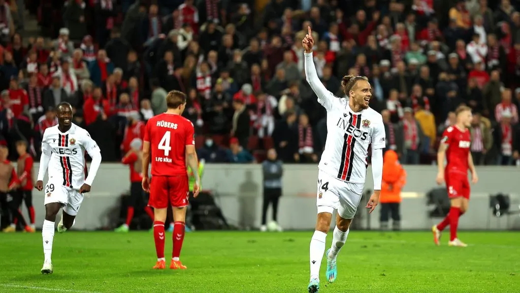 Santos avança para acertar chegada de Billal – Foto: Lars Baron/Getty Images