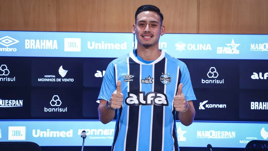 Noriega assustou o DM gremista, mas já está à disposição da Seleção do Peru – FOTO: LUCAS UEBEL/GREMIO FBPA