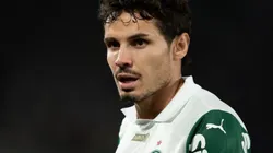 Raphael Veiga durante partida entre Fluminense e Palmeiras, no Maracanã, pelo Brasileirão.