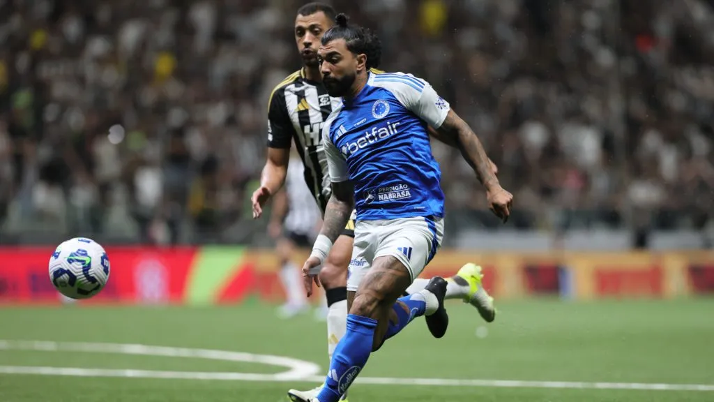Gabriel Barbosa durante partida contra o Atlético-MG na Arena MRV, pela Copa do Brasil – Foto: Gilson Lobo/AGIF