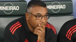 Roger Machado está preocupado e espera notícias atualizadas sobre Rochet - Foto: Gilson Lobo/AGIF