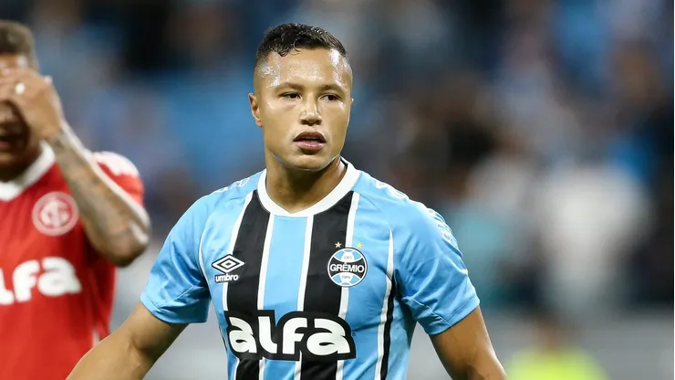 Marlon é titular absoluto do Grêmio e deve ser comprado do Cruzeiro