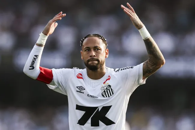 Neymar do Santos durante partida contra o Vasco da Gama – (Photo by Alexandre Schneider/Getty Images)