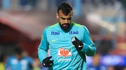 Fabricio Bruno, defensor do Cruzeiro teve uma atuação polemica no duelo contrs Bolívia e atrapalhou a equipe defensivamente