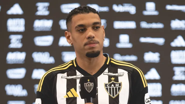 Ruan durante a coletiva de apresentação