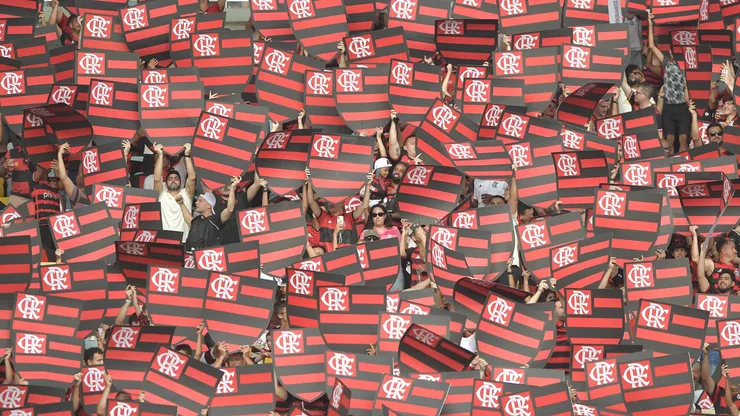 Torcedores do Flamengo fazendo a festa. Foto: Thiago Ribeiro/AGIF.