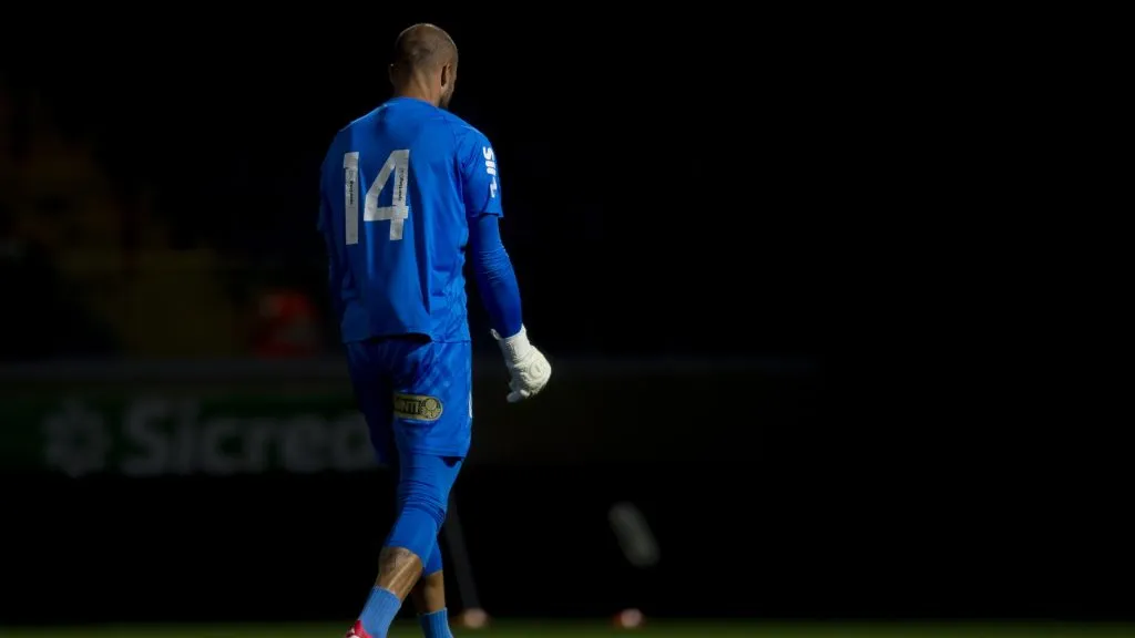 Marcelo Lomba jogador do Palmeiras durante aquecimento antes da partida contra o Novorizontino no estadio Arena Barueri pelo campeonato Paulista 2025. Foto: Anderson Romao/AGIF